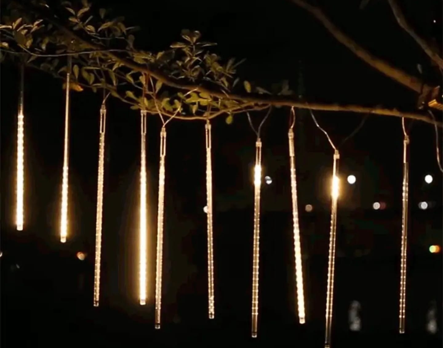 Instalatie cu efect de turturi curgatori LED, efect de ninsoare, alb cald